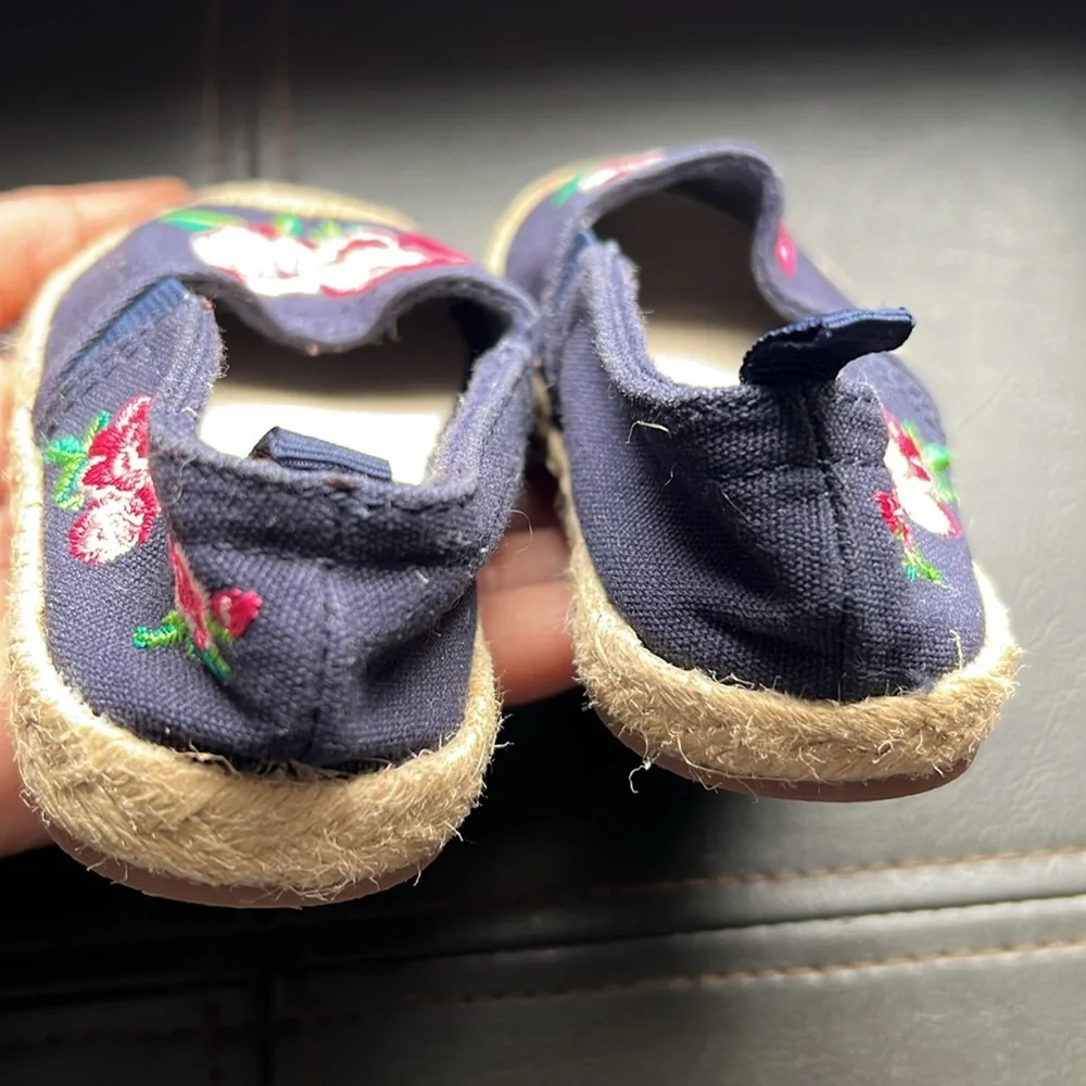 Baby GAP | Navy Blue With Embroidery Roses Pink Green Espadrilles Size 5